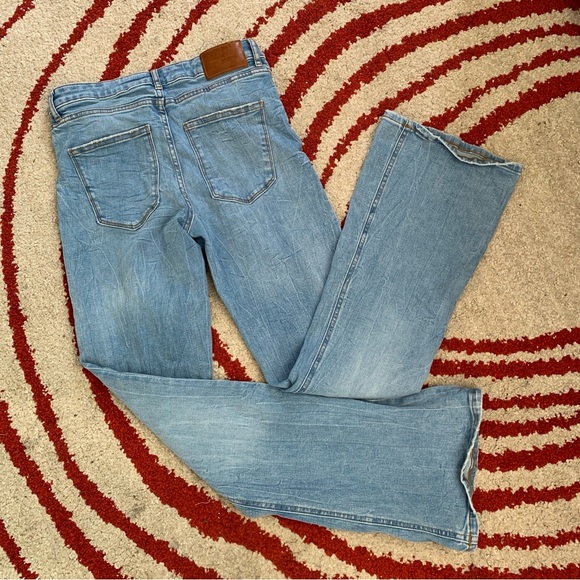 ZARA HIGH WAISTED BLUE BELL BOTTOM JEANS - Picture 6 of 8